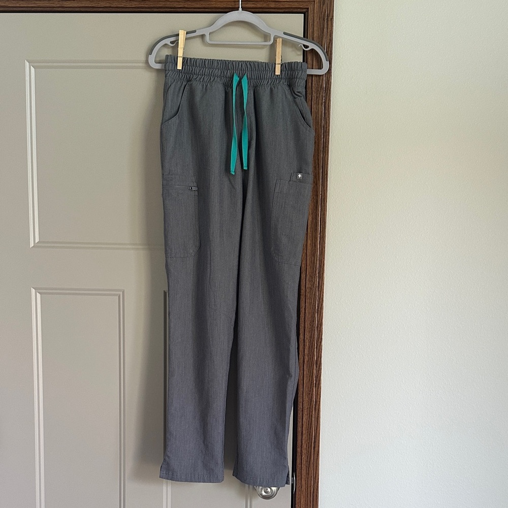 Figs Gray Technical Collection Scrub Pants with Teal Drawstring Size XS po# 1897